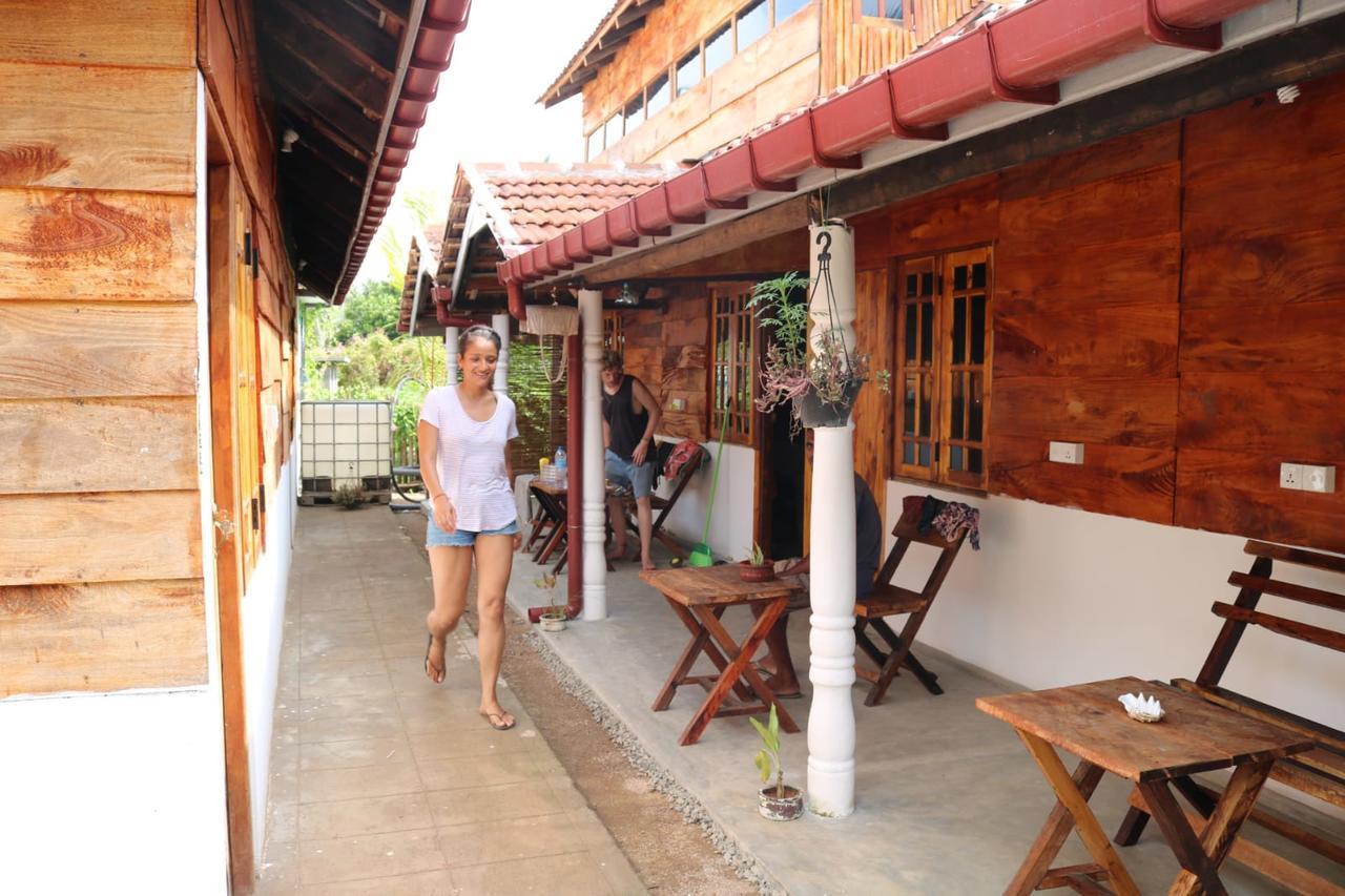 Wanderers Hostel Trincomalee Exterior foto