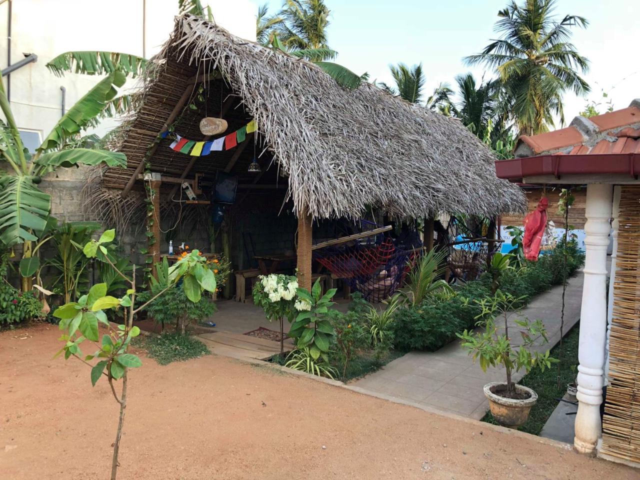 Wanderers Hostel Trincomalee Exterior foto